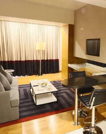 Parkite on Main: Two-One condo Main image 1
